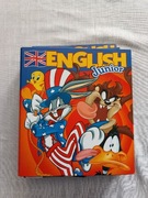 Segregator z zeszytami do nauki języka angielskiego English Junior.