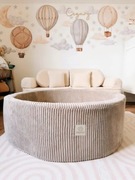 Suchy Basen z Piłkami 