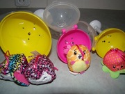 zestaw maskotek zamykanych w kulce