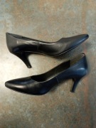 Szpilki czarne, skórzane, rozm. 39, Lasocki