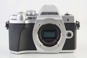 Aparat fotograficzny Olympus OM-D E-M10 Mark III Body Przebieg 15.184 zdjęć