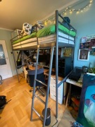 Łóżko piętrowe IKEA SVARTA