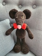 Czarna myszka, szczurek maskotka, amigurumi 
