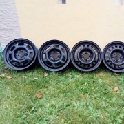 Felgi stalowe 14" Seat Leon (chyba) 40zł za sztukę