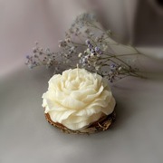 MoonLight 100 % świeca sojowa peonia biel/ecru