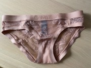 Calvin Klein majtki koronkowe beż nude S