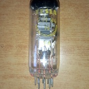 Lampa EM84 Tesla. Kolekcja PRL.