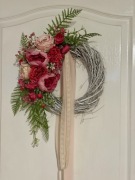 Wianek na drzwi dekoracja kwiatowa ozdoba wiosenna prezent  na nowy dom 