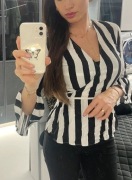 Koszula Sinsay XS w paski z wiązaniem w pasie dekolt w serek, 100% wiskoza