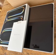 Apple iPad Pro 13" M4 256GB Wi-Fi Gwiezdna Czerń (Space Black) MVX23HC/A