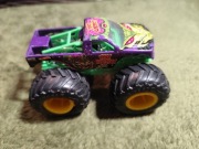 Hot Wheels Monteracer 1186MJ z 2015 roku