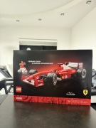 LEGO Icons 11375 Ferrari F2004 i Michael Schumacher