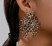 Kolczyki polichromowe egzotyczne panterka jeżowiec metalowe na sztyfty