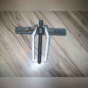 Ściągacz dwuramienny uniwersalny 8 cali 200 mm 