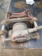 Zacisk hamulcowy lewy przód Mercedes W176