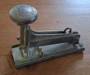 Zszywacz 1921 r. Sphinx elastico Sprawny unikat sygnowany