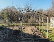 Konstrukcja stalowa pod tunel foliowy