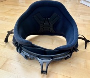 Trapez Windsurfingowy, męska M, ION Radium R8, świetny stan 