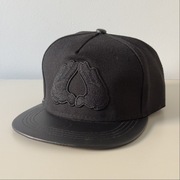 Czarna Czapka Snapback Z Haftem | Nowa