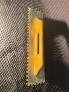 Paca zębata 50 cm (stal) do kleju/gładzi – używana, solidna