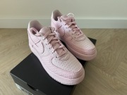 Air Force 1 '07 SE „Valentine's Day” Pink Foam Buty Damskie Rozmiar: 38,5