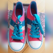 Wyprzedaż z szafy jesień NYLON RED PÓŁTRAMPEK NOWE R. 32