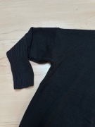 Oversize’owy sweter z trzy czwarte rękawami marki Lumide