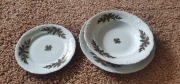 Porcelana Wawel na 12 osob-ostrokrzew, zlocenia,reliefy. Nowa! 