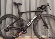 Cube naklejki na rower 30cm