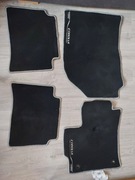 Komplet oryginalnych dywaników welurowych Toyota Corolla Hybrid  E21 E210