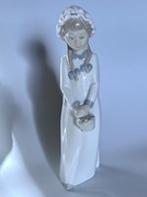 Figurka porcelanowa: „ Dziewczyna z warkoczem” Zaphir Lladro Hiszpania