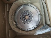 Oryginalne koło zamachowe dwumasowe LuK 415 0050 10