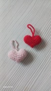 Zestaw dwóch serduszek na szydełku