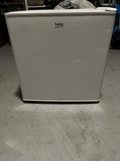 Lodówka BEKO RSO44WEUN