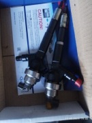 Wtryskiwacz Denso opel astra 1.7 CDTI DCRI106130