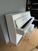 Pianino akustyczne Yamaha białe