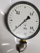 Manometr przemysłowy