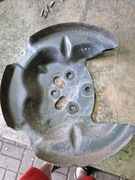 Tarcza kotwiczna tylna lewa, prawa Peugeot 208 II