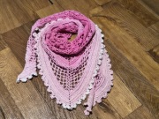 Bawełniana różowa chusta wykonana na szydełku