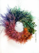 DUŻY WIENIEC „CZTERY PORY ROKU” – NATURALNY, TĘCZOWY, NA LATA