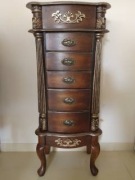 Sprzedam komodę - Stan bardzo dobry