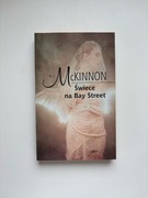 Książka Świece na Bay Street K.C. McKinnon