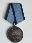 Medal Radziecki "Za Odwagę" ZSRR 3176962. Srebra próby 925 wynosi 25,8