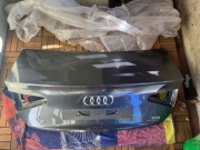 Klapa bagaźnika audi a4 b8 sedan lift LX7R