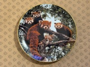 Talerz ozdobny porcelanowy panda czerwona 