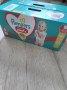 Pieluchomajtki pampers