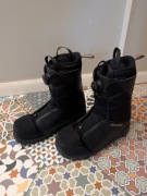SALOMON TITAN BOA BUTY SNOWBOARDOWE EU 43,5 MONDO 28,5 CM CZARNE