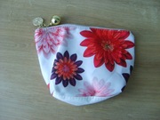 Clarins swietna mala kosmetyczka saszetka 