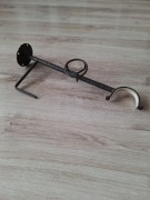 Statyw ścienny do kontrabasu