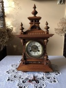 Zegar JUNGHANS ok. 1905  kapliczka eklektyczna orzech werk A07 loft